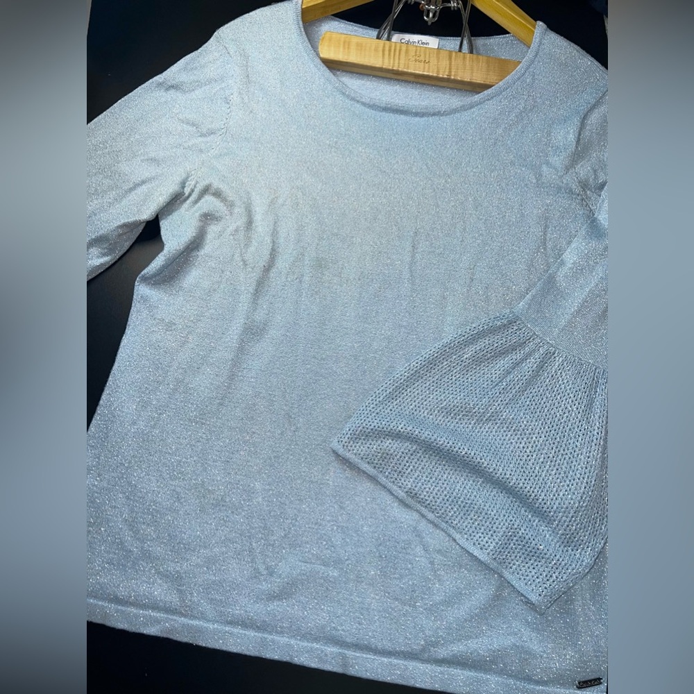 Calvin Klein Blue Flared Sleeve Sparkly lightweight Sweater Size large EUC